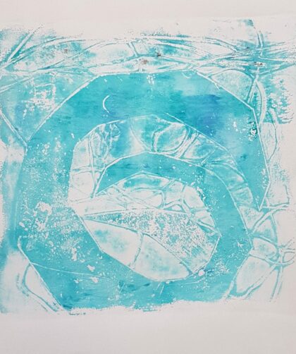 Monotype, impression gélatine bleu clair avec pochoir et fils.