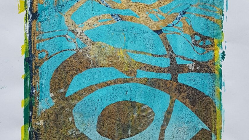 Monotype, impression gélatine or, vert, jaune, bleu foncé, bleu clair, avec pochoir oval et fils.