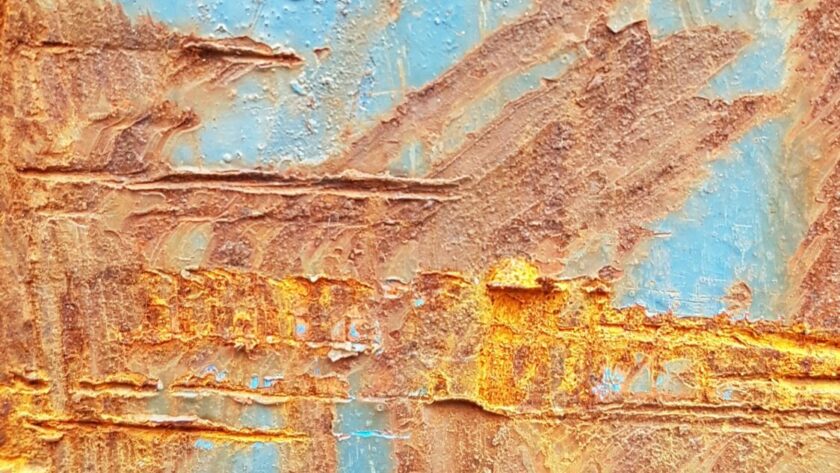Fotodruck Marseille 3 auf Dibond oder Forex in verschiedenen Formaten. Stahlplatte, blau mit markanten Rostmarken und tiefen Stahlgravuren