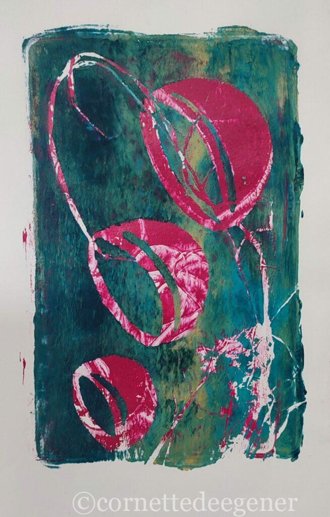 Monotype, impression gélatine, or, bleu ,rouge, argenté avec pochoirs, herbes et fils. Acrylique sur papier.