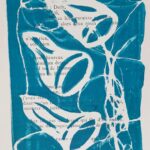 Monotype, impression gélatine, bleu avec pochoirs, herbes et fils. Acrylique sur livre.